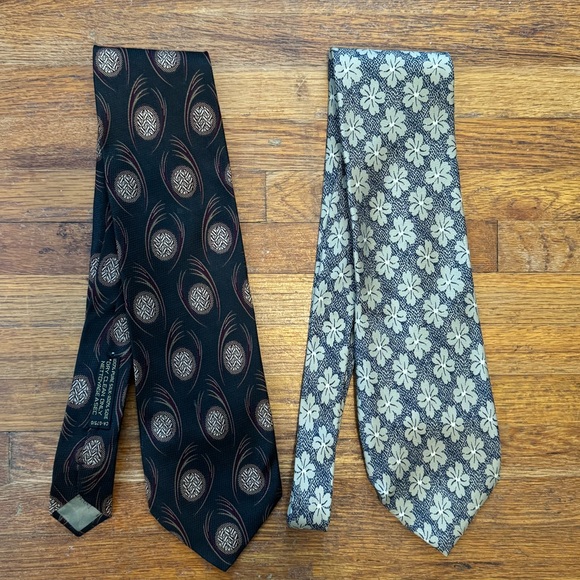 Giorgio Armani Cravatte Lot Of 2 Patterned Silk Ties - Picture 3 of 6